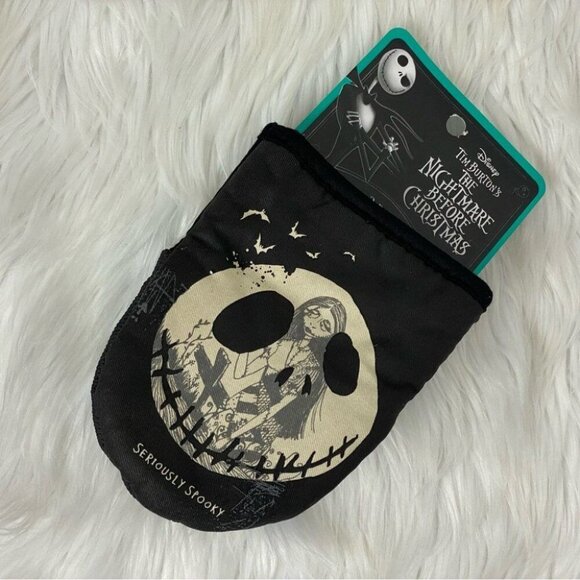 Disney NWT Kitchen Nightmare Before Christmas Jack & Sally Mini Oven Mitts 7x5.5 - Picture 1 of 10